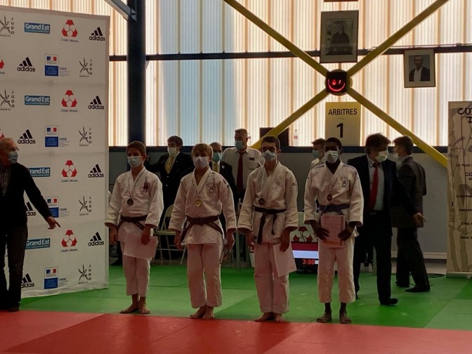 Image de l'actu 'Eliott Gateau en argent dans la catégorie des -50kg aux Championnats du Grand Est'